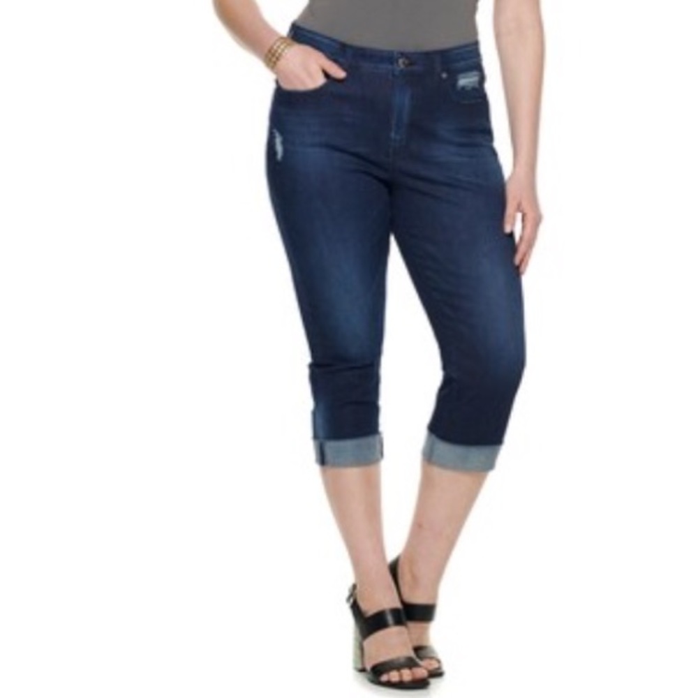 JENNIFER LOPEZ DESTROYED JEAN CAPRI 22W